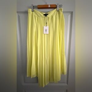 New Elegant Light Yellow Skirt